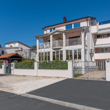Apartments Vita Poreč Buitenkant foto