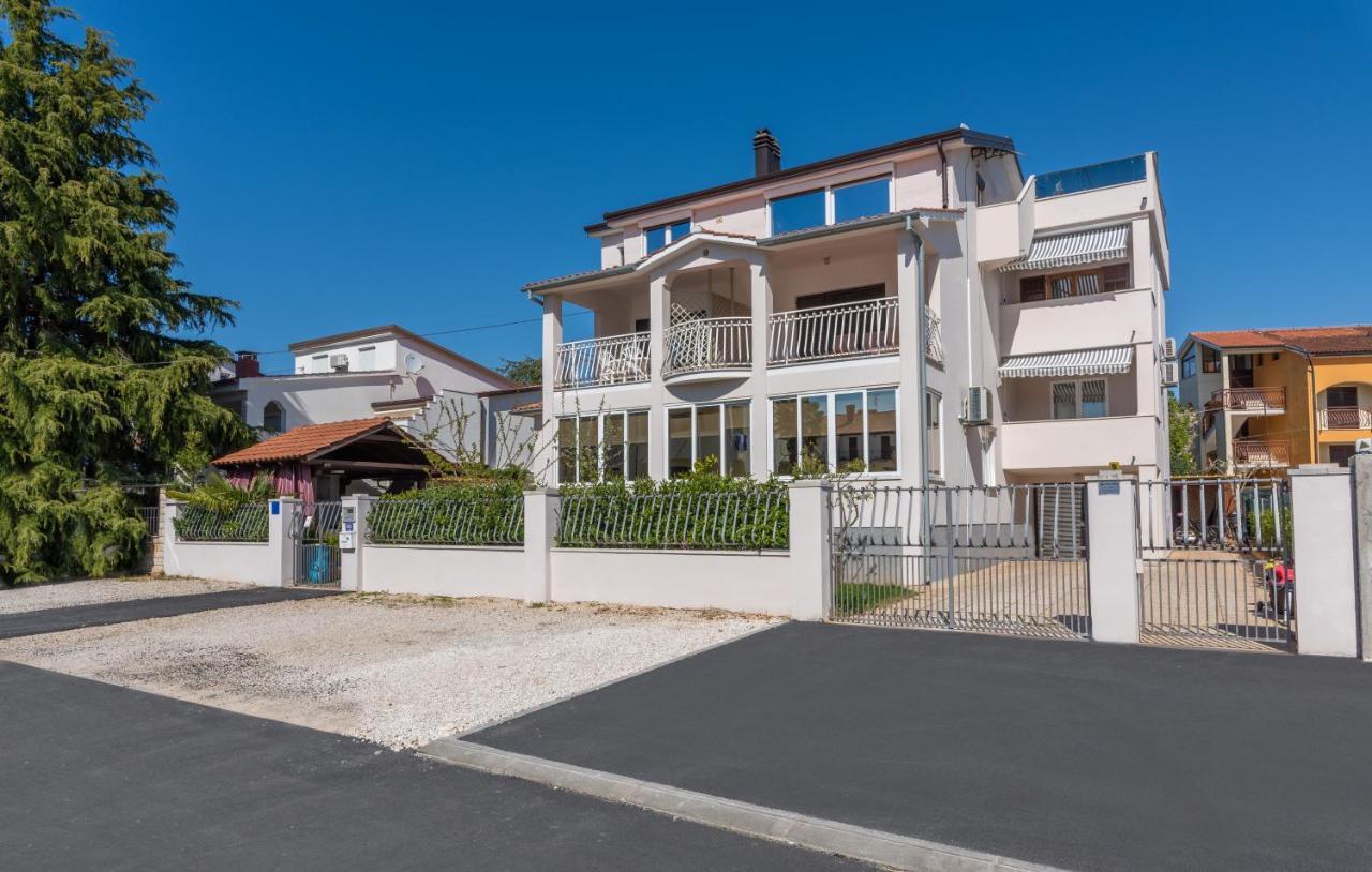 Apartments Vita Poreč Buitenkant foto